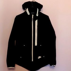 Nike Women's Tech-Jsckel